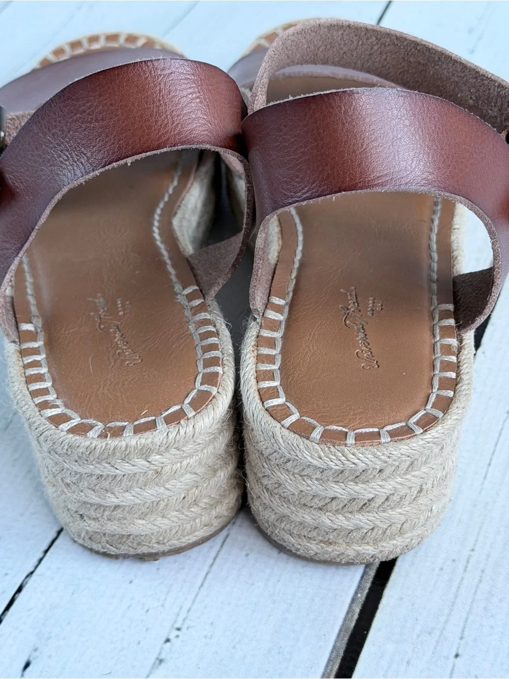 Universal Thread Cognac Brown Faux Leather Espadrille Platform Sandals - 8.5